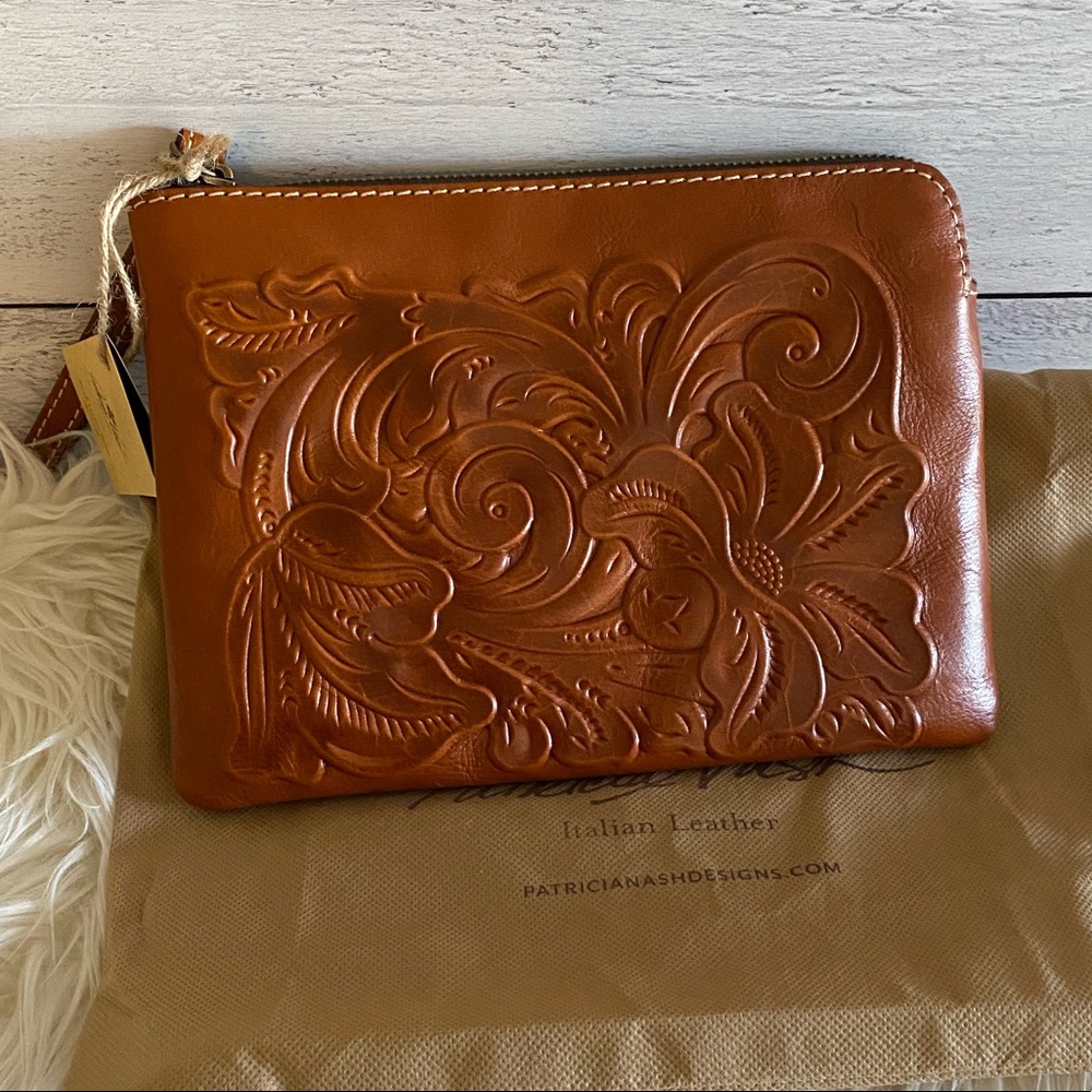 Patricia Nash Clutch Natural NWT